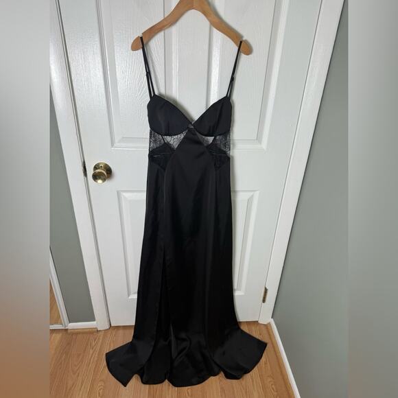 Katie May Ariana Gown in Black M - Picture 2 of 11